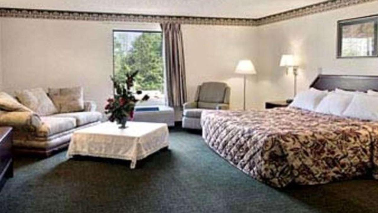 Gray Inn & Suites エクステリア 写真